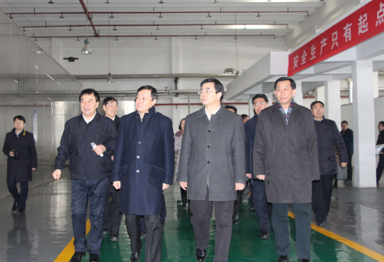 2018年1月4日，中國商飛董事長賀東風一行到中復神鷹碳纖維公司考察調研