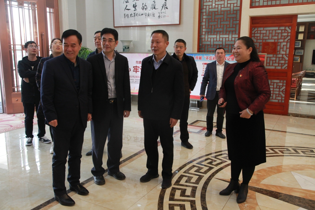 2019年12月10日，江蘇省退役軍人事務廳領導來鷹游改革開放四十年陳列館參觀